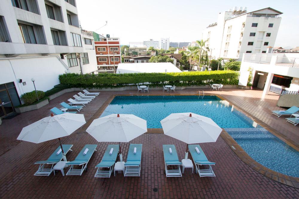 Pornping Tower Hotel Chiang Mai Exterior foto